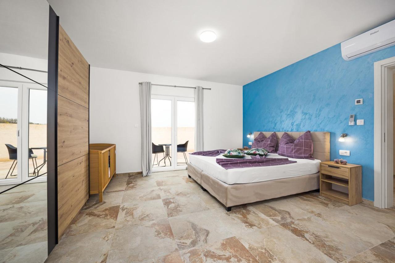 Villa Nur Pula Extérieur photo